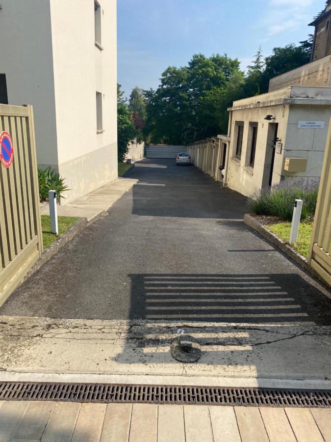 Avenue De Champagne Epernay Private Parking Épernay Exterior foto